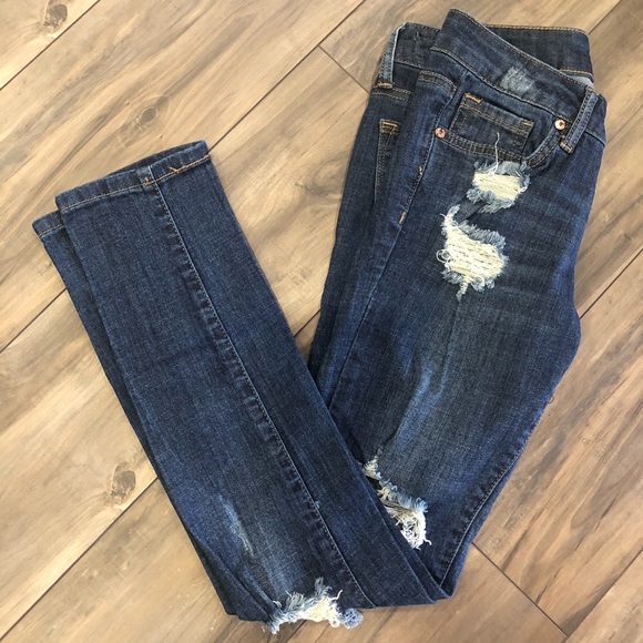 Distressed Jeans (VICI Dolls) - Picture 1 of 4